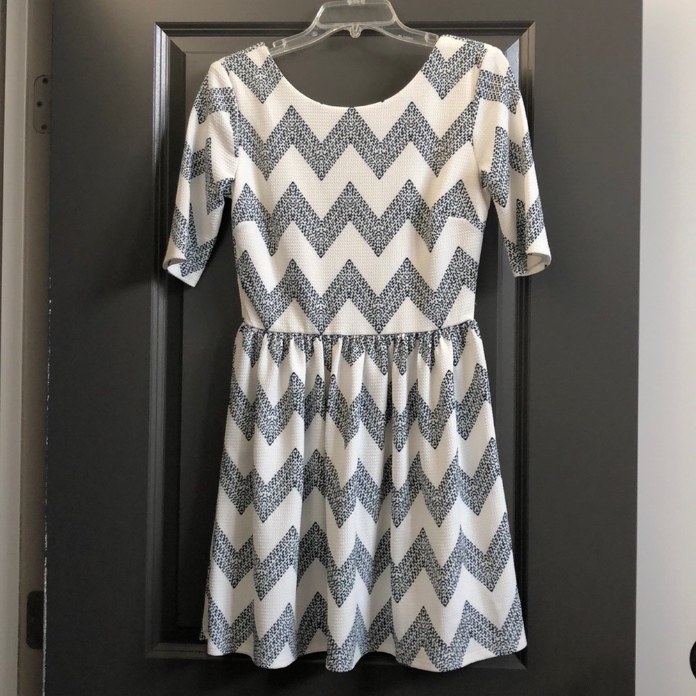 DRESS BUNDLE 👗 - Picture 3 of 6